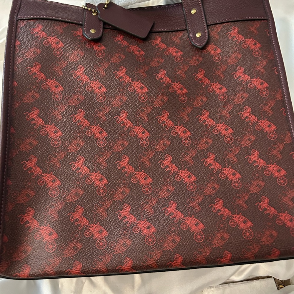 Coach field tote 30 with Horse & carriage print factory wrapped